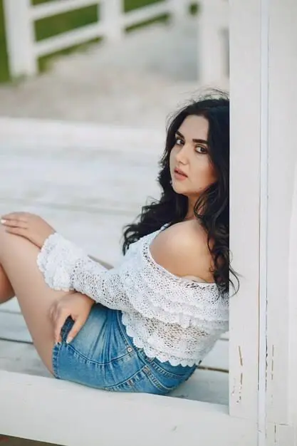 Meher, adult companion profile style in Lucknow